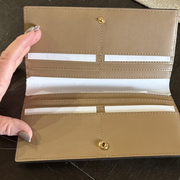 NWT Michael Kors Reed large Snap wallet - Picture 3 of 4